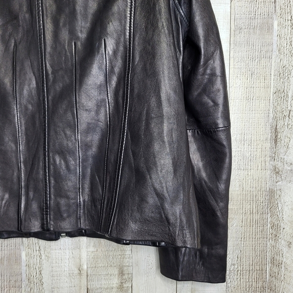 Women's Black Lamb Leather Jacket. Size Medium. Carbon2Cobalt - Picture 10 of 16